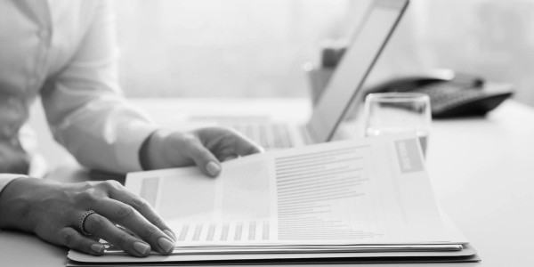 Derecho Mercantil / Abogados Mercantilistas Culla · Investigaciones de Due Diligence en Procesos de Compra y Venta de Empresas